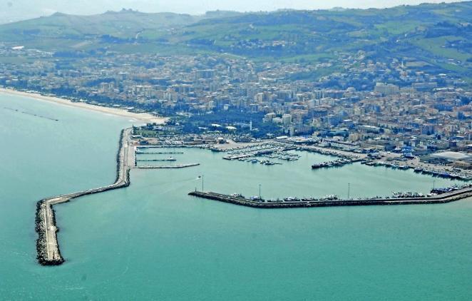 B&B Al Fiume Colonnella Εξωτερικό φωτογραφία
